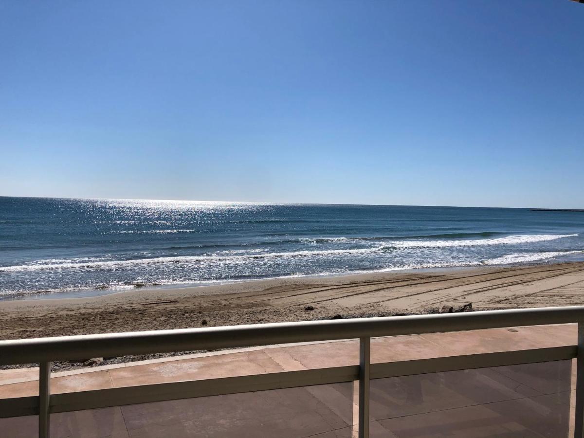 Pineda Beach 1A Linea De Mar & Parking 拉皮内达 外观 照片