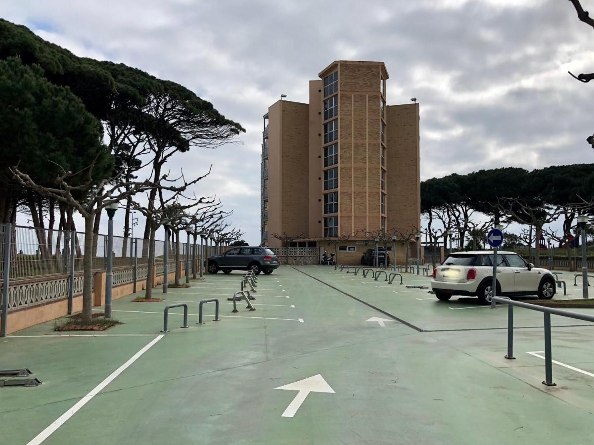 Pineda Beach 1A Linea De Mar & Parking 拉皮内达 外观 照片